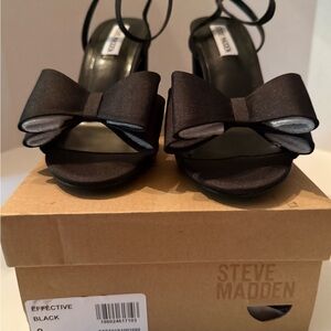 Steve Madden Effective Black Bow Ankle-Tie Heels Women’s 9 NEW